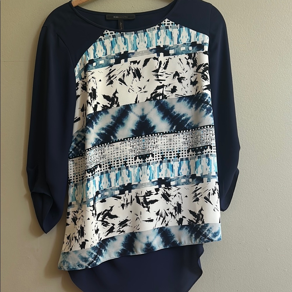 BCBGMaxAzria Blue and White Abstract Blouse